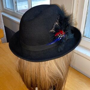 Black Doeskin Derby style hat 100% wool made in USA in pre-owned good condition